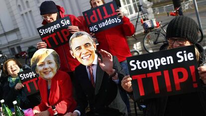 Protestos contra o TTIP em Hannover, durante visita de Obama em abril.