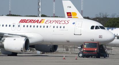 Una de las aeronaves de la aerol&iacute;nea de &#039;low cost&#039; Iberia Express.