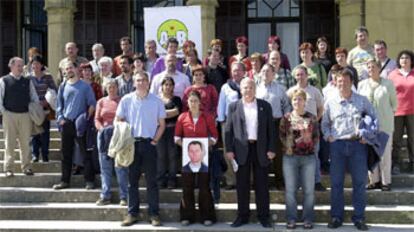 Candidatos de la plataforma AuB, en la que están representados varios cargos electos de Batasuna, ayer.