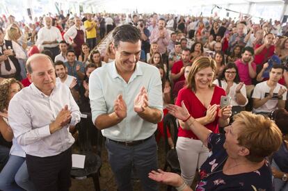 Leiceaga, Sánchez y Cancela, durante un acto en Oroso (A Coruña).