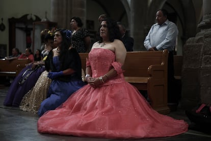 Denisse Valverde, presidenta de Reparación Histórica y fundadora de 'Las Quinceañeras trans' afirmó que algunas de estas mujeres sufrieron persecución y discriminación de las autoridades en los años 70 y 80.