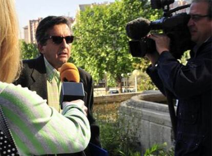 Miguel Ángel Lobo, a la salida de la Audiencia Provincial, donde fue juzgado en mayo.