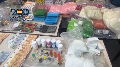 The dismantled laboratory in the operation accumulated material to produce three million doses of anabolizing and steroids, according to police calculations.