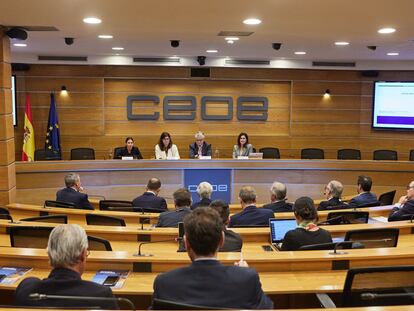 Asociados de Tecniberia en la asamblea del pasado día 9, celebrada en la sede la CEOE.