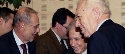 Garc&iacute;a Margallo (d),  junto a Solana y Ben Ami en el acto de Citpax. 