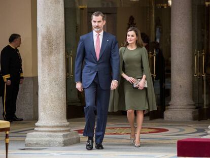 El Rey y la Reina durante la entrega de los premios nacionales del deporte, en el Palacio de El Pardo el pasado lunes.