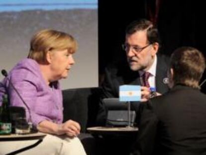 Mariano Rajoy y Angela Merkel el domingo 27 de enero, durante la cumbre CELAC-UE