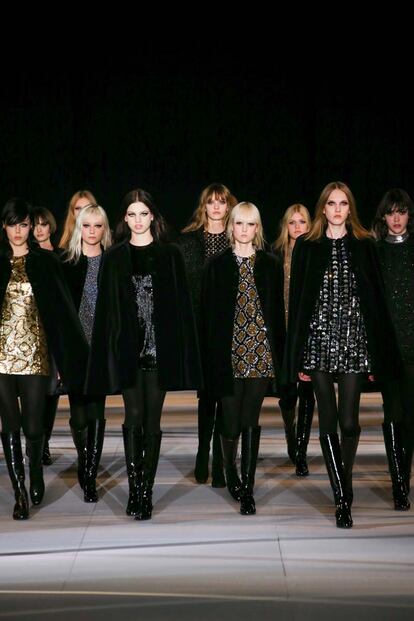 Saint Laurent resucita a Edie Sedgwick en la pasarela