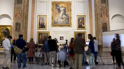 La sala cinco del Bellas Artes de Sevilla con una Inmaculada de Murillo, este martes.