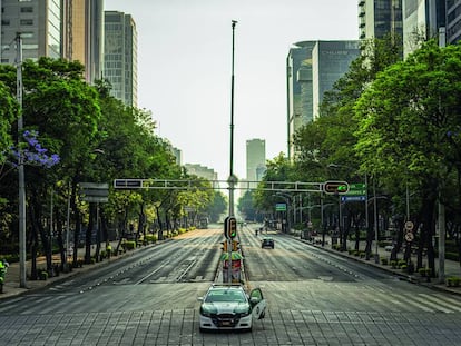 El paseo de la Reforma de la Ciudad de México, uno de los principales destinos de las inversiones españolas en el exterior, durante el confinamiento.