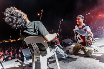 Otro momento del concierto del grupo Dusminguet en Les Borges Blanques. 