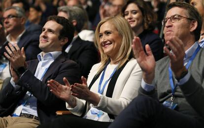 Casado, Cifuentes y Feijóo, en el Congreso del PP de Madrid.