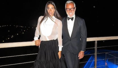 Gianluca Vacchi junto a su novia, Giorgia Gabriele.