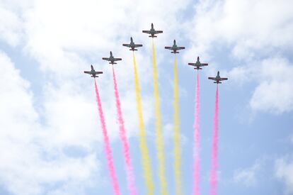 La bandera de España del Ejército del Aire durante el desfile del Día de las Fuerzas Armadas 2025, en Santa Cruz de Tenerife, Tenerife, Canarias (España).