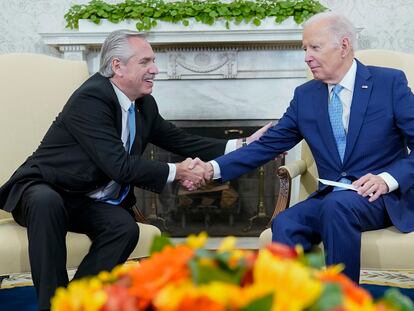 Alberto Fernández y Joe Biden, tras la reunión de este miércoles en Washington.