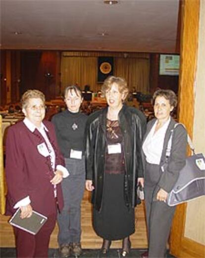 Las alumnas Carmen Rosas, M. José Gallego, Teresa Lozano y Victoriana Marcilla.