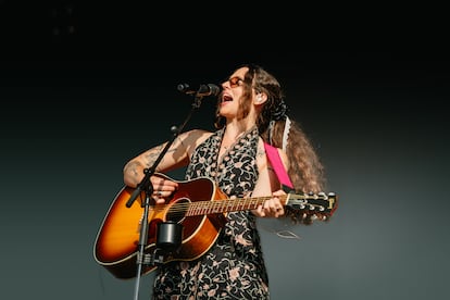 Concierto de Waxahatchee durante el Primavera Sound de 2025.