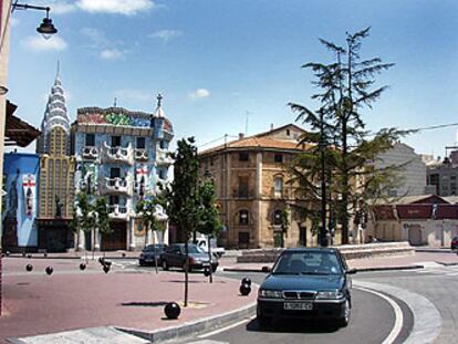 Plaza de Gonzalo Cantó, en Alcoi, principal zona de locales de ocio de la ciudad.