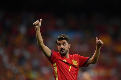 Villa celebra la victoria de España ante Italia durante la fase de clasificación para el Mundial de 2018 en el Santiago Bernabéu.