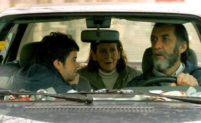 Mariví Bilbao en el corto "Éramos pocos" dirigido por Borja Cobeaga, en el que aparece con Ramón Barea y Alejandro Tejerías en 2007.