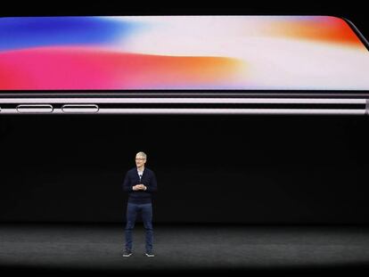 iPhone X Tim Cook