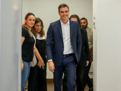 Pedro Sánchez intenta forzar a Iglesias pero no teme una vuelta a las urnas