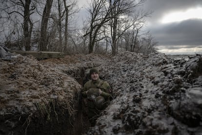A Ukrainian commander in a trench on the Avdiivka front, in the east of the country, on December 16.