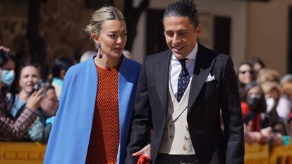 Marta Ortega, en su primera aparición pública como presidenta de Inditex junto a su marido, Carlos Torretta.