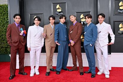 La banda BTS causó sensación en la gala de entrega de los Premios Grammy 2022, acogida en el MGM Grand Garden Arena en su 64.ª edición.