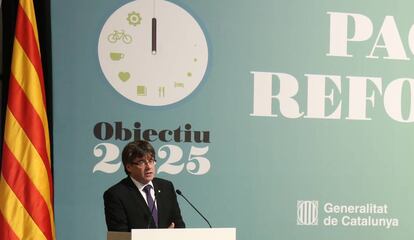 Puigdemont, presentant el Pacte per a la Reforma Horària.