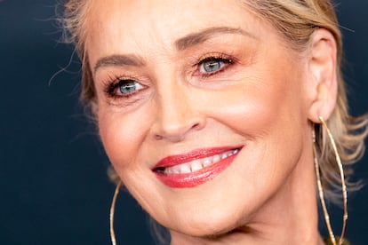 La actriz Sharon Stone el 17 de marzo de 2023 durante una gala para recaudar fondos para el cáncer, en Beverly Hills, California. 
