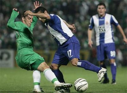 Bokoli  lucha por el balón