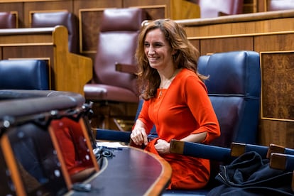 La ministra de Sanidad, Mónica García, en el Congreso de los Diputados.