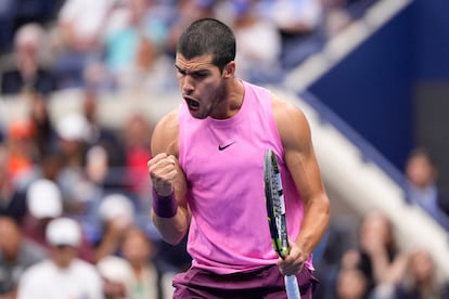 Carlos Alcaraz celebra un punto en la final del US Open de este domingo ante Jannik Sinner.
