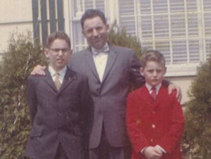 Jos&eacute; Laradogoitia con su familia en abril de 1960, en Estados Unidos. 