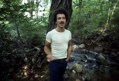 Keith Jarrett posa en Los Ángeles en 1975.