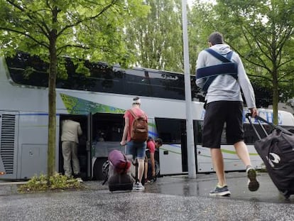 44 dels 59 joves accidentats a Lilla es dirigeixen a l'aeroport parisenc d'Orly.