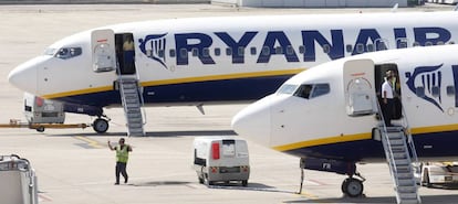 Aviones de Ryanair, en imagen de archivo, en el aeropuerto de Gerona.