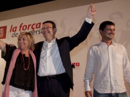 Gabriel Echevarr&iacute;a, Elena Valenciano, Ximo Puig y David Cerd&aacute;n, ayer, en Alicante.