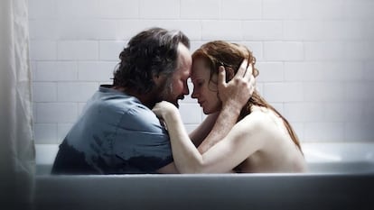 Peter Sarsgaard y Jessica Chastain en 'Memory'.