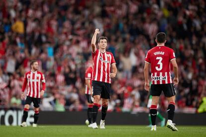 Mikel Vesga durante el partido que el Athletic de Bilbao disputó frente al Real Betis.