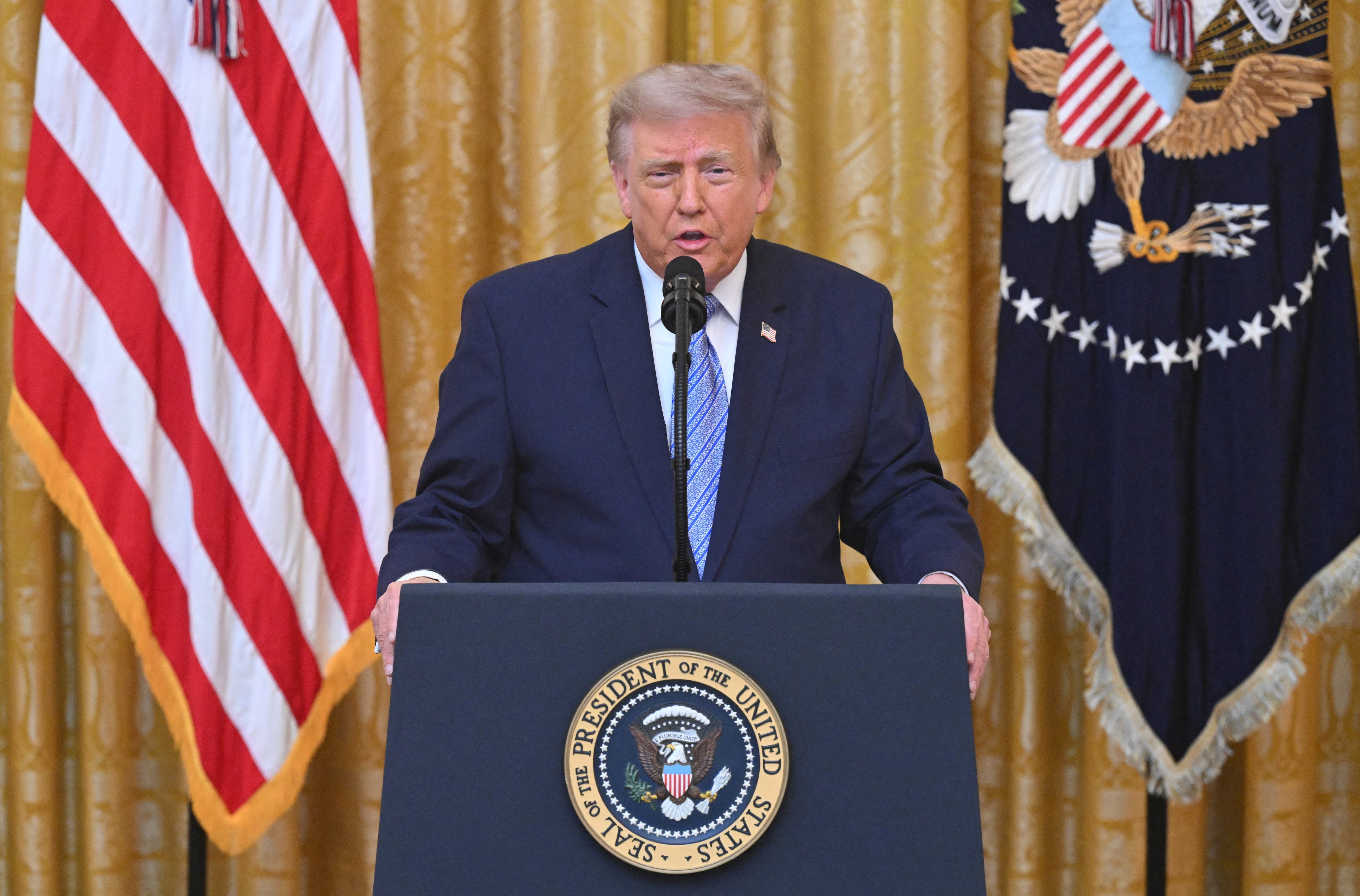 Trump resucita en un discurso a la nación el bulo del fraude electoral de 2020 y acusa a China de influir en su derrota