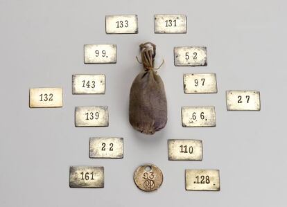 Uno de los sacos llenos de perdigones con los que calculó las alturas de la Sagrada Familia.