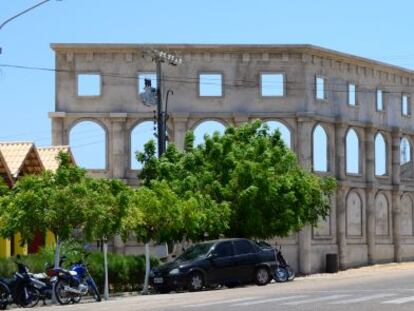 Estádio em construção imita o cartão-postal de Roma.