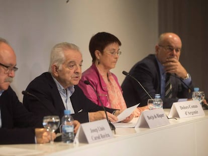 De izquierda a derecha: Carod Rovira, Borja de Riquer, Dolors Comas y Antoni Castells. 