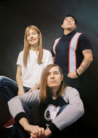 Amparo Llanos, Jota Amirjo y Samuel Titos (en el centro), son New Day.