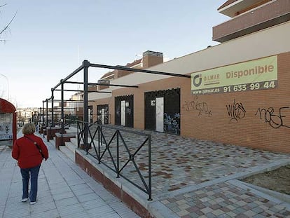 Locales comerciales en Boadilla que el ex alcalde adjudicó a una empresa de la trama de Correa por un precio muy bajo.