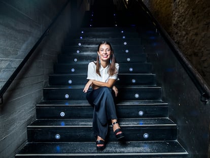 Natalia Álvarez, directora del Centro Cultural Conde Duque, en las escaleras de la sala de bóvedas del recinto.