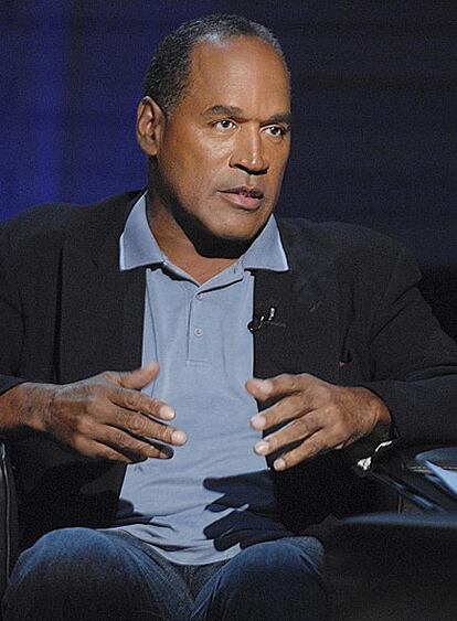 Imagen de O. J. Simpson durante la entrevista grabada para la cadena de televisión Fox que ha sido suspendida este lunes.