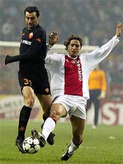 Mido, en un Ajax-Roma de la Liga de Campeones de esta temporada.